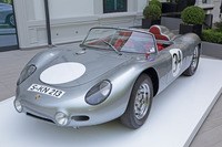 「ボクスター スパイダー」の精神的源流「718スパイダー」。
    