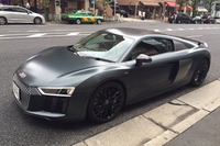 「アウディR8 V10」