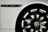 ジャガー XJベースのコンセプトカー発表の画像