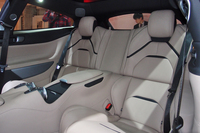 「GTC4ルッソ」の乗車定員は4人。後席は独立型の2人掛けになっている。