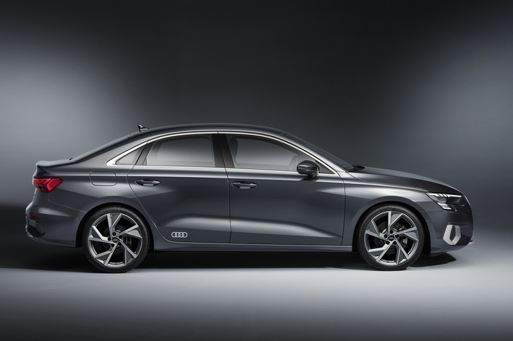 新型「A3セダン」は先代モデル比（欧州仕様車）で全長が40mm延長され4.5mとなった。ホイールベース値に変更はない。