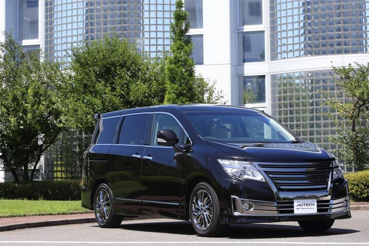 「日産セレナ ライダー“AUTECH 30th Anniversary”」