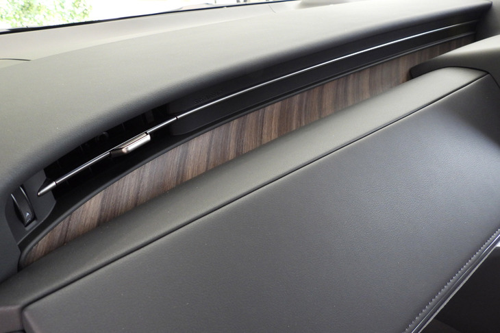 レクサスLM500h“バージョンL”（インテリアトリム）