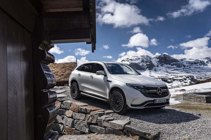 メルセデス・ベンツ日本は、2019年内に「EQC」を導入することを目標に掲げている。