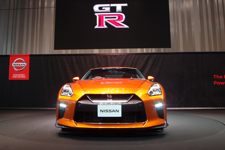 2017年型GT-R（右ハンドル車）