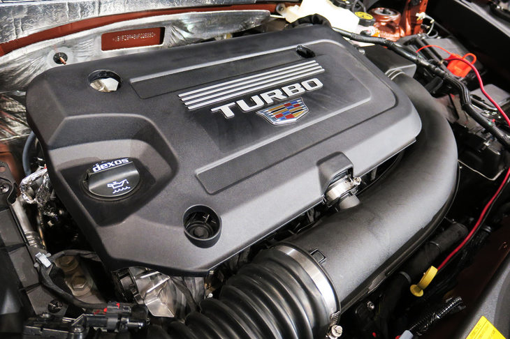 キャデラックXT4スポーツ（エンジン）