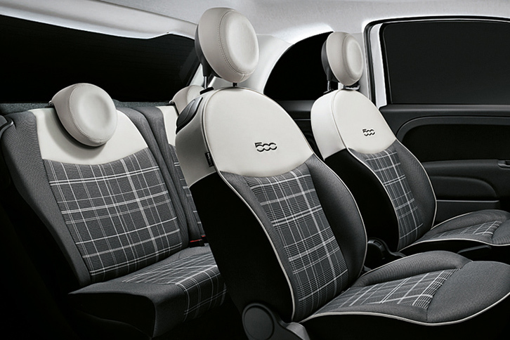 「500Cアイボリートップ」のインテリア。