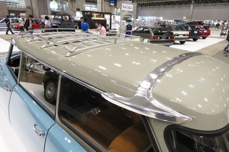 シトロエンID19ファミリアーレ（1968年）／アウトニーズ