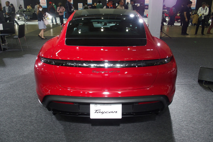 ポルシェ・タイカンGTS（2023年）