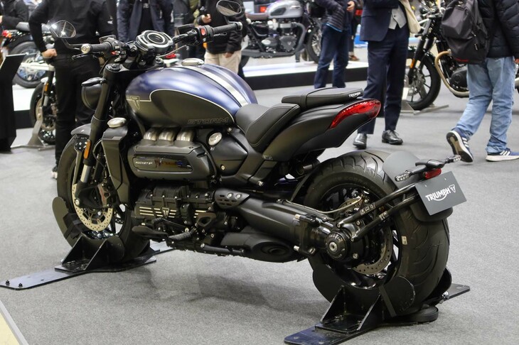 トライアンフ・ロケット3 Rストーム