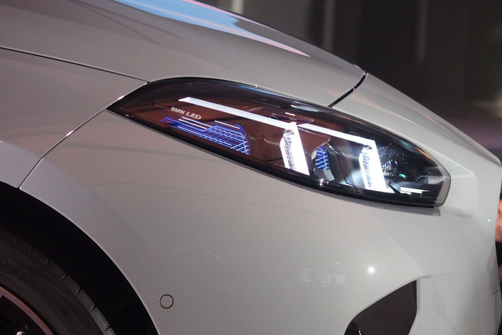 M235i xDriveグランクーペ（ヘッドランプ）