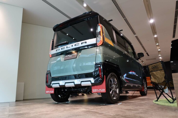 デリカミニTプレミアム（ディーラーオプション「ワイルドアドベンチャースタイル」装着車）