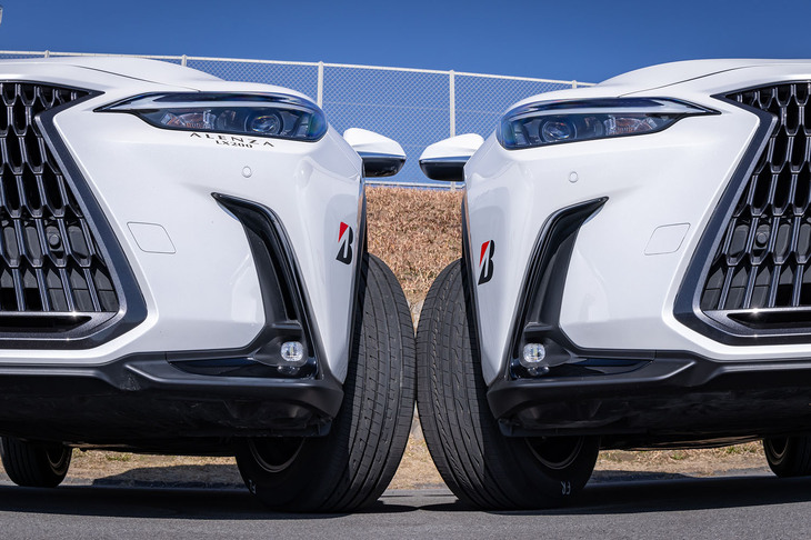 235/60R18サイズの「アレンザLX200」（写真左）と「アレンザLX100」（同右）を装着した「レクサスNX350h」の乗り比べをテストコース内で実施。それぞれの乗り心地やハンドリングの特徴を確認することができた。