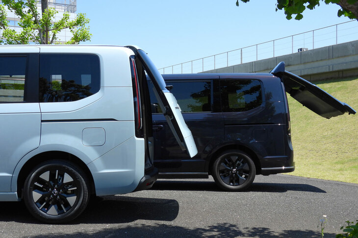 狭い場所での利便性を考慮して、パワーテールゲートのメモリー機能は最小設定開度を約22°に変更した。