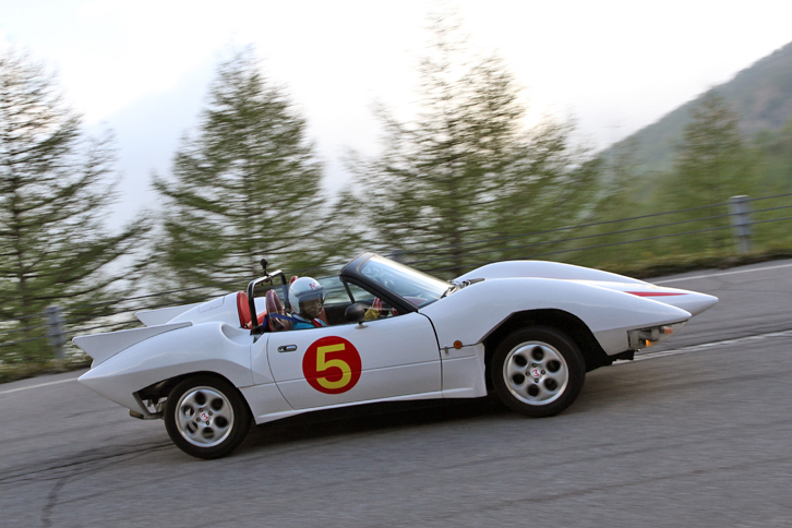 1991年「ユーノス・ロードスター」（NA）をベースにした「マッハ号」。