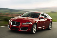 「ジャガーXFR」
	2007年のフランクフルトショーで発表されたミドルサイズサルーン「XF」の最上級グレードが「XFR」。510psの5リッタースーパーチャージドエンジンを搭載する。