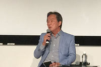 モータージャーナリストの清水和夫氏。クルマの専門家の立場から、自動運転の現状についての見解を述べていた。