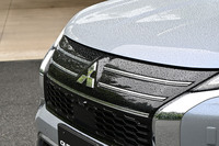 三菱が「アウトランダー」を大幅改良　新バッテリー採用で100kmを超えるEV走行換算距離を実現の画像