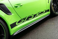 ボディーサイドには「GT3 RS」ロゴ入りのストライプが施される。