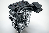 「AMG A35 4MATIC」に搭載される2リッター直4ターボエンジン「M260」。最高出力306PS、最大トルク400N・mを発生。