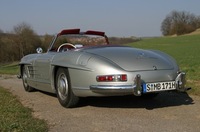 第261回：生きてて良かった〜歴代SL大ゴージャス試乗会（その2）発見！　トマトは昔のほうが味が濃いの法則（小沢コージ）の画像