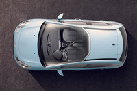 新型「シトロエンC3」、広い“おでこ”で今秋デビューの画像