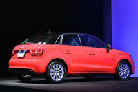 ボディーの全長と全高は3ドアと同じ。全幅だけが5mm広くなった。