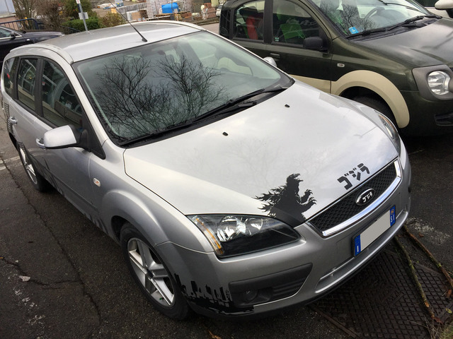 第573回 過激化が加速する 自動車ステッカー最前線inイタリア マッキナ あらモーダ Webcg