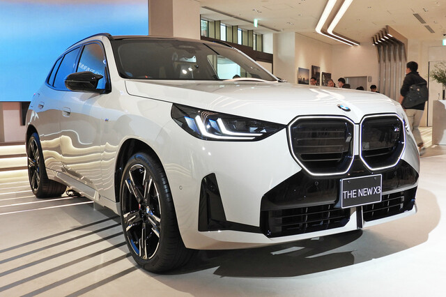 BMW X3 M50 xDrive／X3 20d xDrive Mスポーツ 内装・外装など79枚 