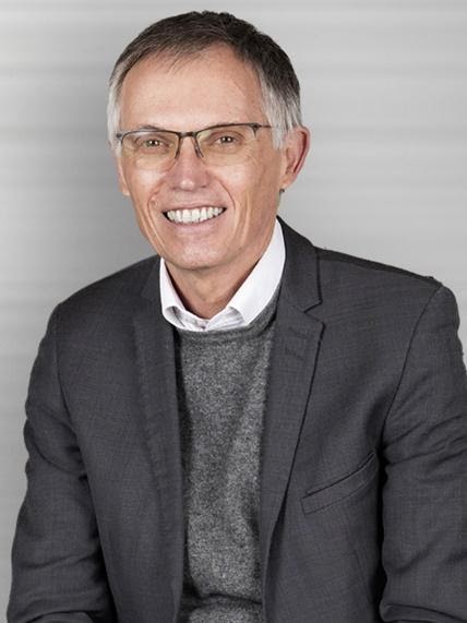 グループPSAとFCAの統合によって設立された新会社のステランティスでもかじ取りを任されたカルロス・タバレス氏。今度は旧FCA系ブランドをどう料理してくれるのか注目だ。