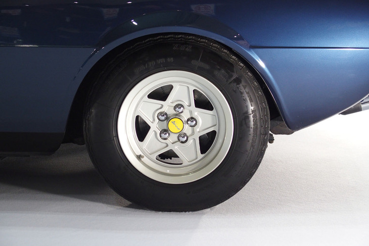 ディーノ308gt4（1974年）