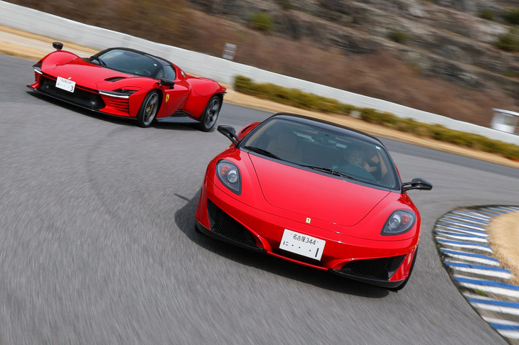 およそ50年ぶりの公式ワンオフモデルとして結実した「SP1」と、599台だけつくられた限定車「デイトナSP3」。なんと国内での試乗が実現しました。（photo：荒川正幸）
	 