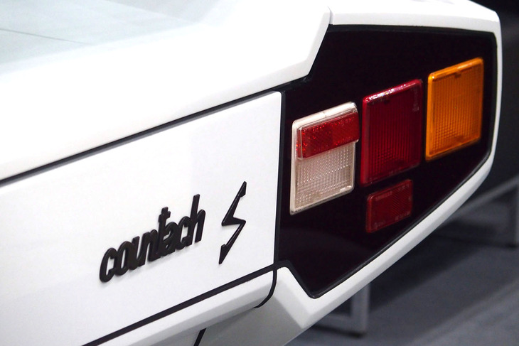 ランボルギーニ・カウンタックLP400S（1976年）／ガレーヂ伊太利屋