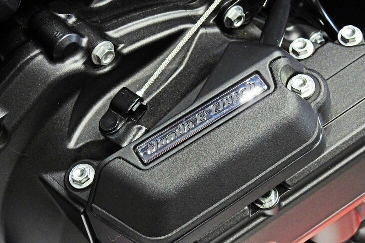 ホンダCBR650R（「Honda E-Clutch」付き）