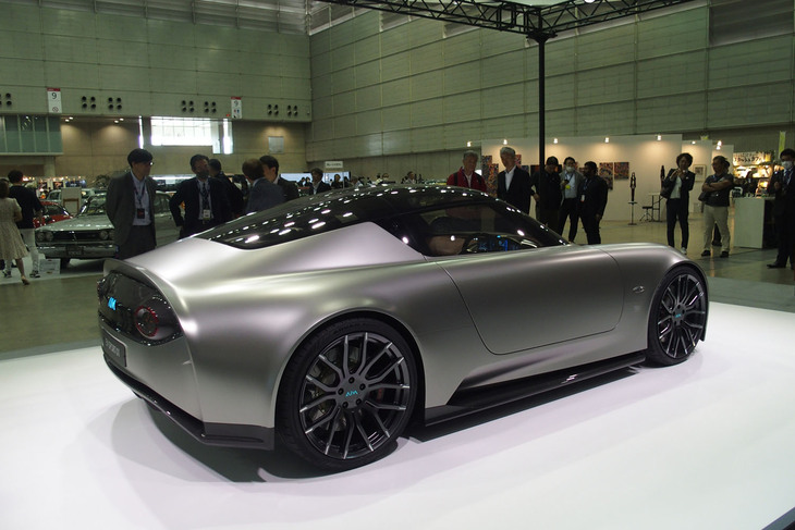 AIM EV SPORT 01／エイム