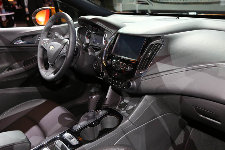 シボレー・クルーズ ハッチバック