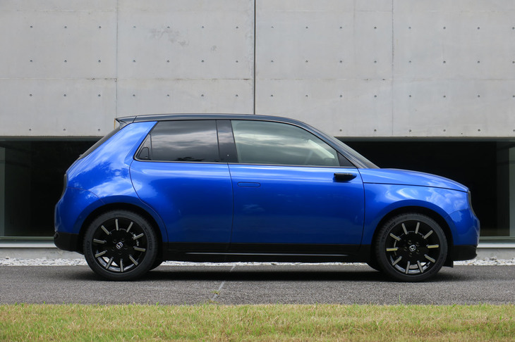 ホンダeアドバンス（エクステリア）