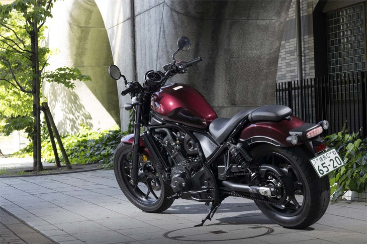 2021年3月に販売がスタートした「ホンダ・レブル1100 Dual Clutch Transmission（以下DCT）」。ATではなくコンベンショナルなMTが採用された「レブル1100」も同年5月に発売された。