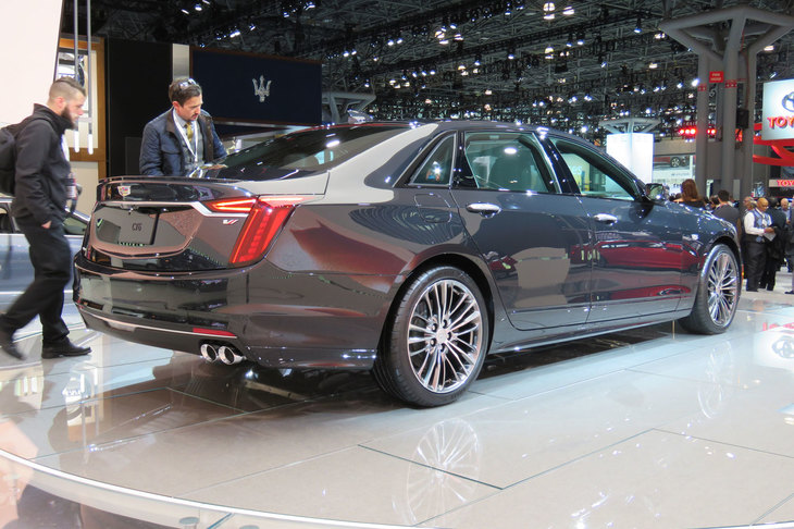 キャデラックCT6 V-SPORT（エクステリア）