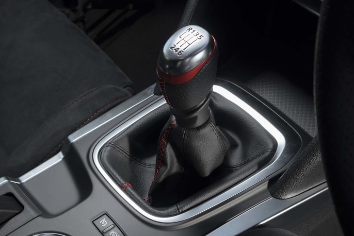搭載される6段MTユニットは先代モデルと同じPK4型。操作感は上々だ。