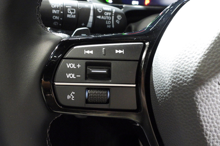 ホンダCR-V e：HEV RSブラックエディション（ステアリングスイッチ）