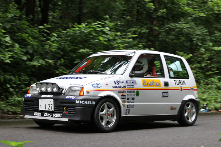 1995年「フィアット・チンクエチェント トロフェオ」。日本ではほとんど存在を知られていない、3代目「フィアット500」をベースにアバルトが仕立てたラリー用限定車両。クラスA（1000ccまで）で優勝。