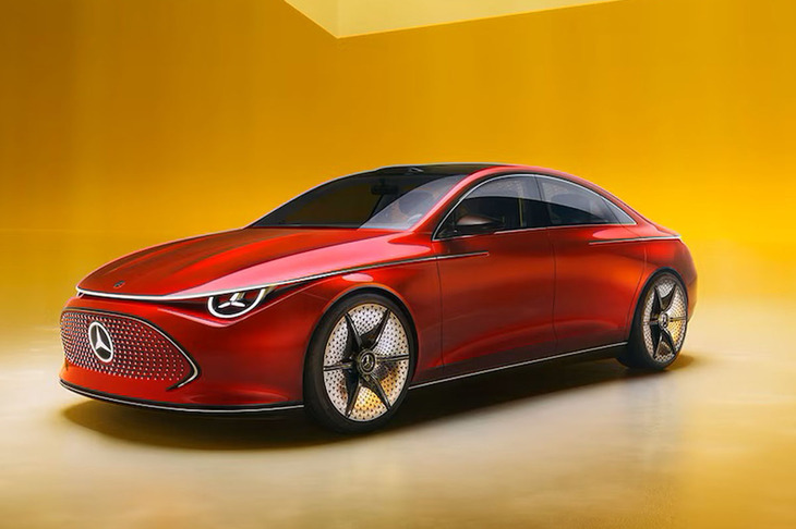 長いボンネットは電気自動車には必要ないと思うだろうが、MMAプラットフォームは内燃エンジン用にも設計されているため、理にかなったものなのだ。