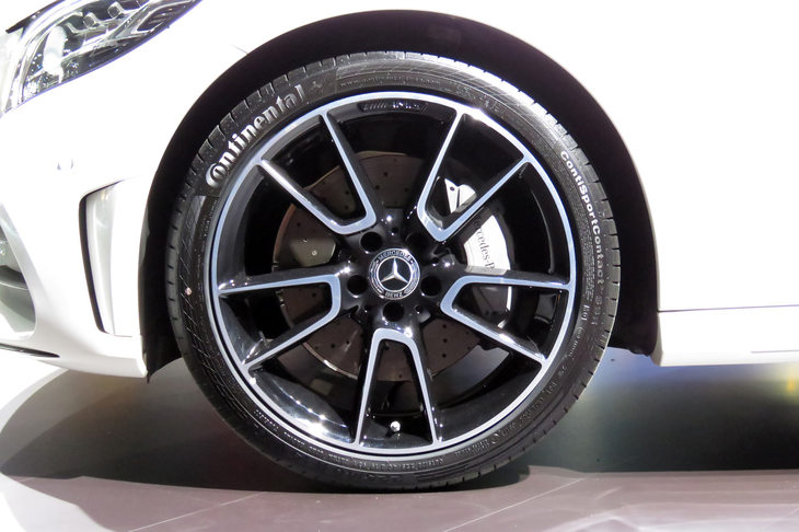 メルセデス・ベンツCクラスカブリオレ（タイヤ＆ホイール）