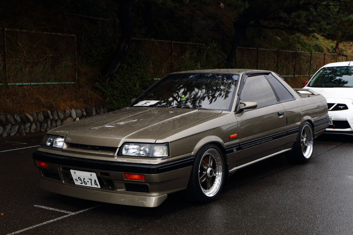 「スカイラインGTSオーテックバージョン」。R31スカイラインをベースに開発されたコンプリートカーで、エンジンや足まわりのチューニングだけでなく、インテリアに専用のコーディネートを施すなどして質感の高さも追及したモデルだった。