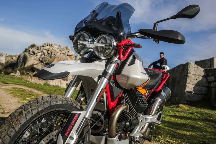 モト・グッツィV85 TT