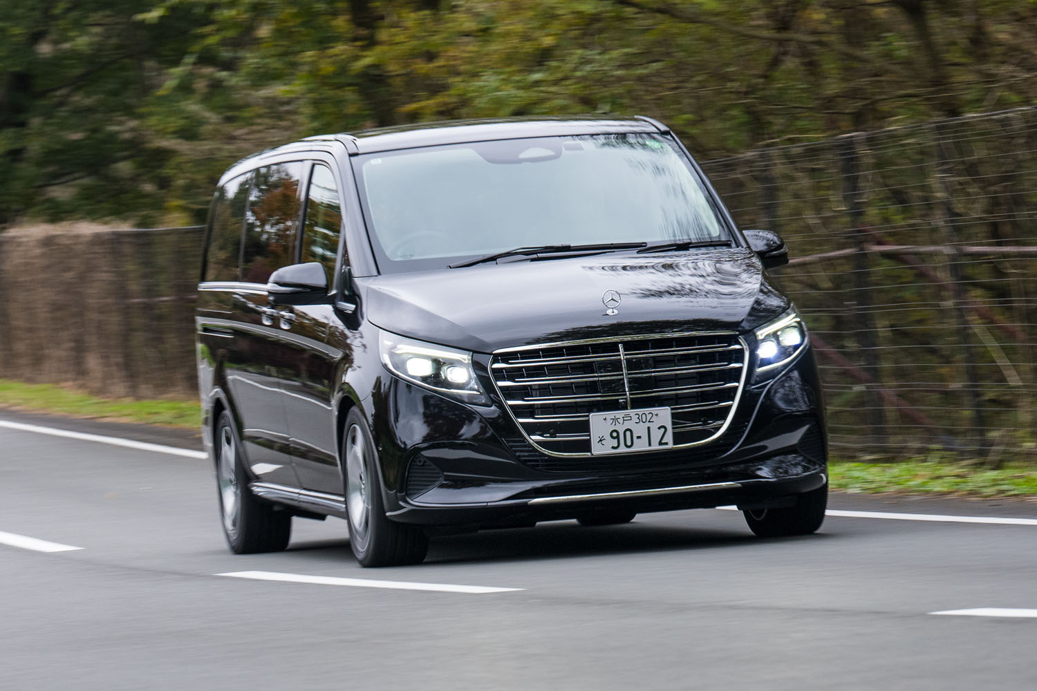 送料無料。w447RHD v220d 新型vクラス　乗り心地改善4点セット アレが気になる…】メルセデス・ベンツ新型Vクラス マイナーチェンジ