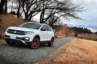 フォルクスワーゲンTクロスTSI 1stプラス