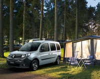 現行型「ルノー・カングー」では最後の限定車だという「リミテッド ディーゼルMT」。1.5リッター直4ディーゼルターボエンジンを6段MTで操る。