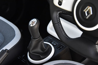 第1回：お手ごろ価格でも楽しさは満点輸入車チョイ乗りリポート～アンダー300万円編～の画像